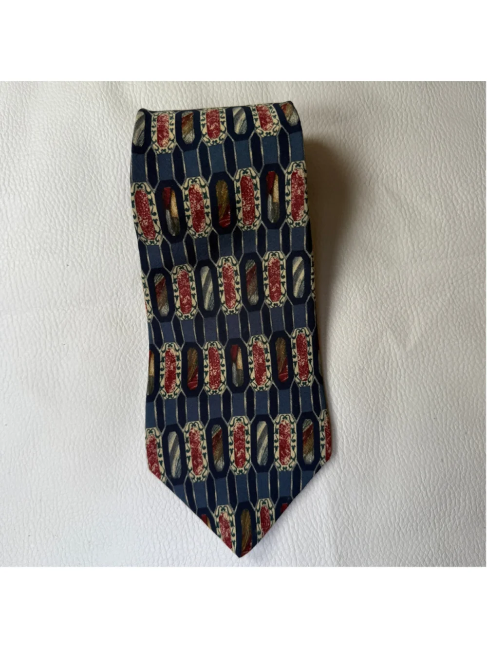 Metropolitan Museum of Art 100% Silk Tie Navy Red Geometric Mens Necktie
